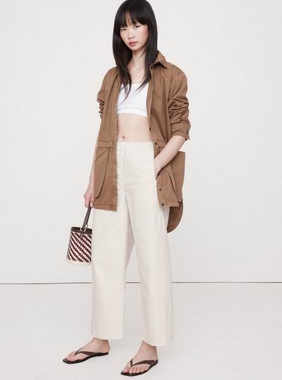 白菜价!Banana Republic 折扣区服饰4折起+额外8折:羊毛混纺T恤 23.99加元、衬衫 31.99加元、羊毛混纺高领T恤 39.99加元