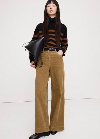 白菜价!Banana Republic 折扣区服饰4折起+额外8折:羊毛混纺T恤 23.99加元、衬衫 31.99加元、羊毛混纺高领T恤 39.99加元