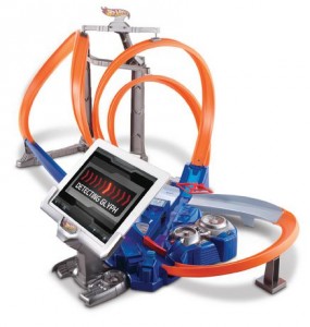 Hot Wheels® Triple Track Twister™ Track Set风火轮三轨道遥控电动车