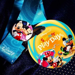 参加Disney Summer Play Days获取免费挂章