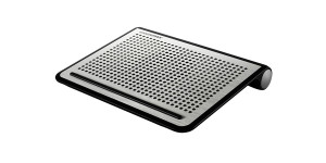 Enermax Twisterodio CP008 16寸铝制表壳散热底座，内置音效芯片及双声道音箱