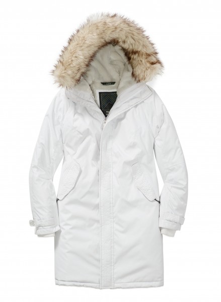 TNA avoriaz parka M码半价137.5元，TNA squadron jacket XS码3.4折59.99元