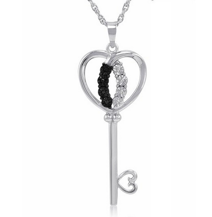  Amanda Rose Collection 18英寸黑白钻石钥匙吊坠+纯银项链特价39.99元，原价95.95元，包邮
