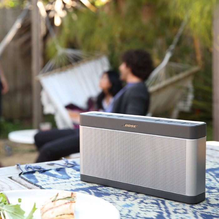  Bose SoundLink 蓝牙无线音箱 III 特价287元，原价319元，包邮