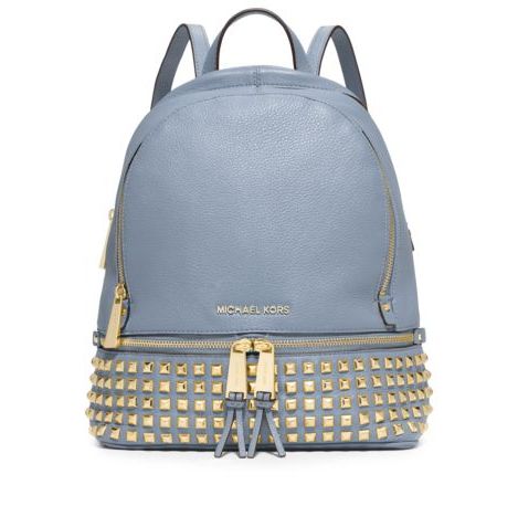  时尚街拍 超模示范！ Michael Kors Rhea Small Studded Leather Backpack 小号铆钉皮质双肩背包蓝色款209.25元特卖，原价378元，包邮