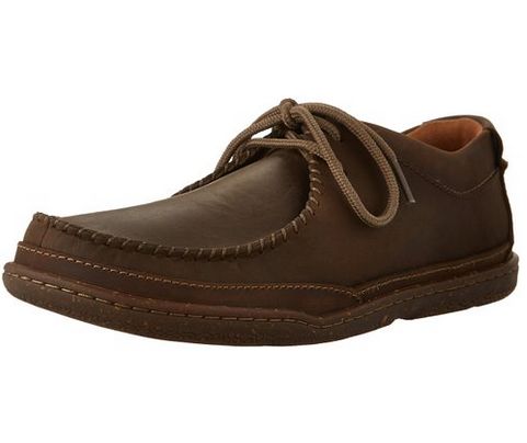  Clarks 男款休闲鞋（两种颜色可选）60.11元起特卖，原价 160元，包邮