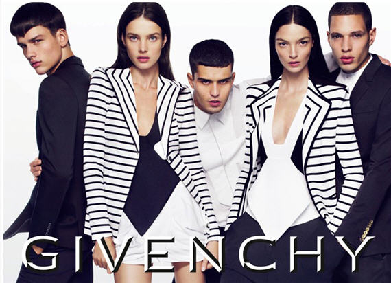  SSENSE网店销售，精选多款 Givenchy纪梵希男女款服饰 3折起限时特卖并包邮！
