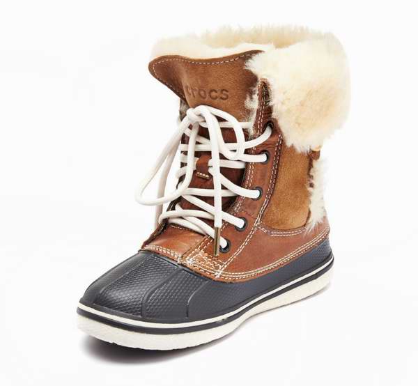  Crocs 卡洛驰 AllCast Luxe 女式防水防雪真皮毛毛靴3折 47.94元限时清仓！两色可选！