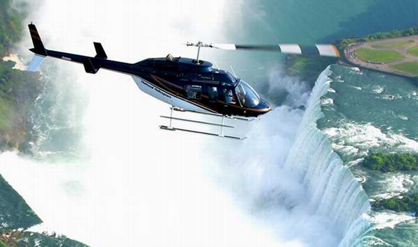  体验震撼的尼亚加拉大瀑布！Niagara Falls 直升机之旅2-6人套餐5.7折起限时特卖！