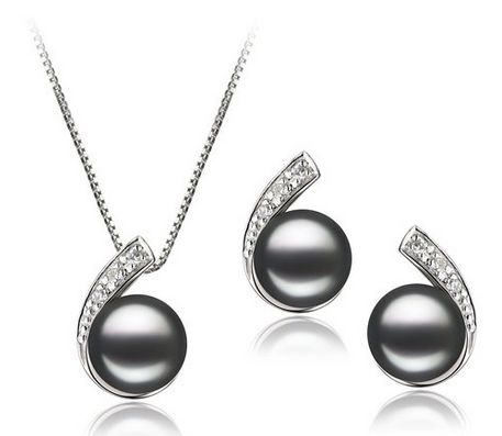  PearlsOnly  7.0-7.5毫米AA淡水珍珠纯银项链套装 135.15元，原价 169元，包邮