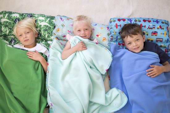  售价大降！历史新低！两款 Wildkin Olive 儿童易洗午睡一体式床垫毯子枕头套装2.2折 20.06-22.75加元限时清仓！