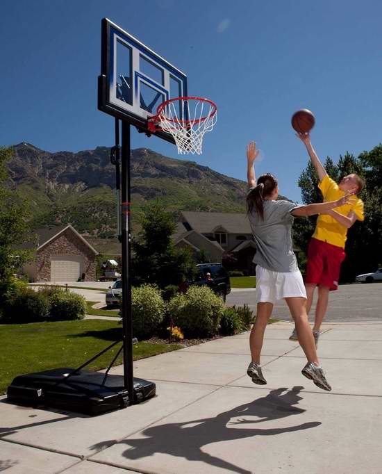  售价大降！历史新低！Lifetime 51550 Courtside 48英寸大型可移动式篮球架6.8折 229.2元限时特卖并包邮！