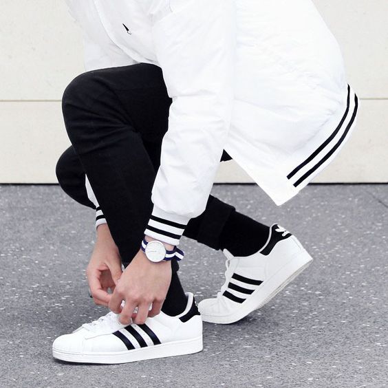  ADIDAS Superstar 阿迪达斯男款运动鞋 60加元，原价 100加元