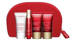  Clarins 娇韵诗 买两件护肤产品送 5件套大礼包！再买1件护肤品额外送正装新生紧肤身体霜！全场9折！