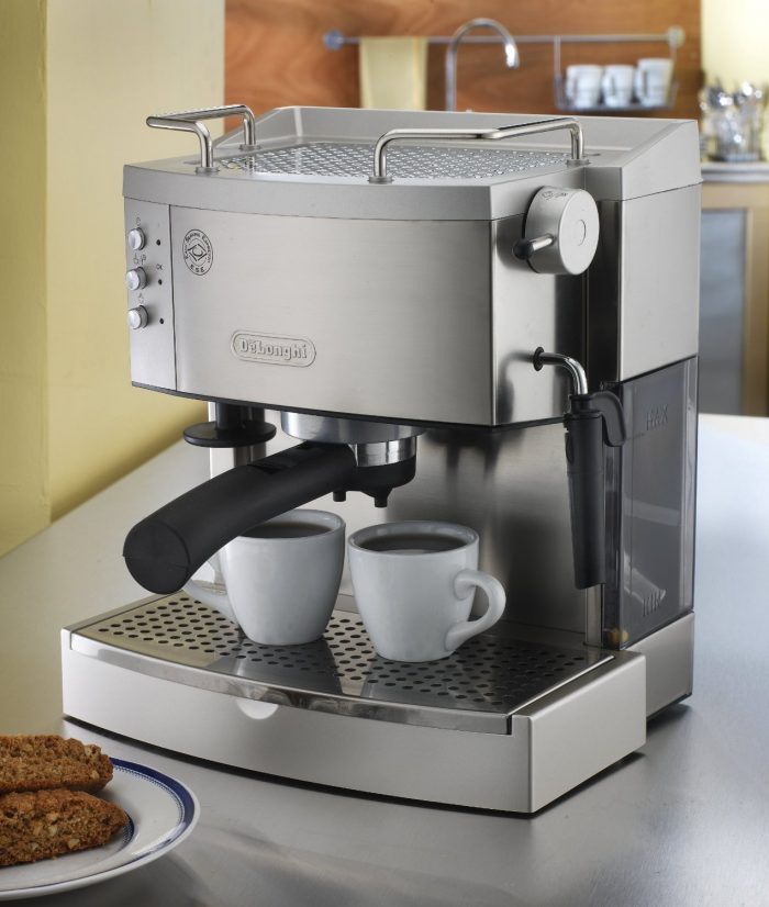  DeLonghi EC702 意式双泵咖啡机 188.99元，原价 363元，包邮