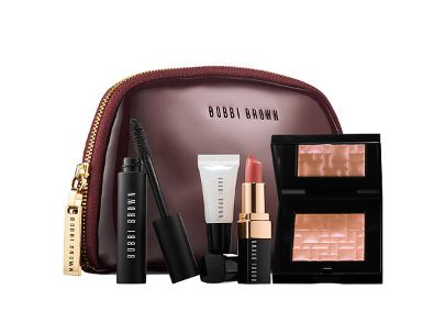  Bobbi Brown 芭比波朗派对套装 93.5元，原价 125元，包邮