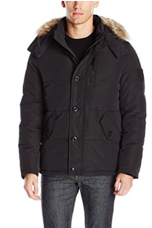  Calvin Klein 男士黑色短款带帽防寒服 49.34加元（XXL号），原价 295加元，包邮