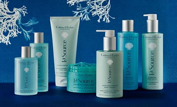  Crabtree & Evelyn 瑰珀翠 新配方 La Source 喷泉水疗滋润系列产品上市促销，满50加元送化妆包，满75加元再送洗手液！