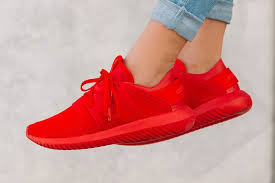  ADIDAS Tubular女款红色运动鞋 72加元（8.5码），原价 120加元