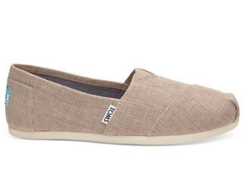  精选多款 TOMS 男女休闲帆布鞋特价销售，额外再打8-8.5折！折后低至36加元！