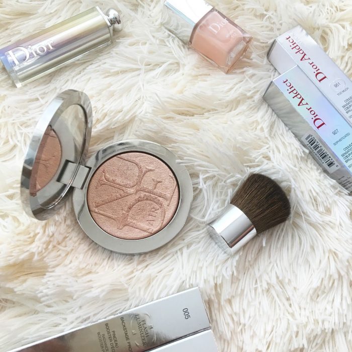 Dior Diorskin Nude 轻透光空气蜜粉饼 68加元特卖！