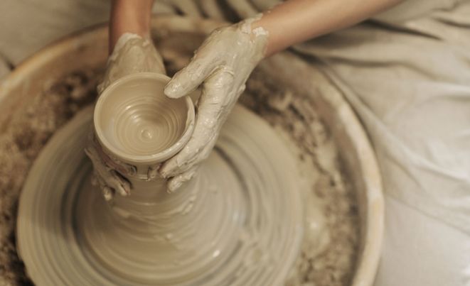 陶冶人生！Pottery Wheel Throwing 陶艺DIY课程 79.2加元（1或2人），原价 199加元