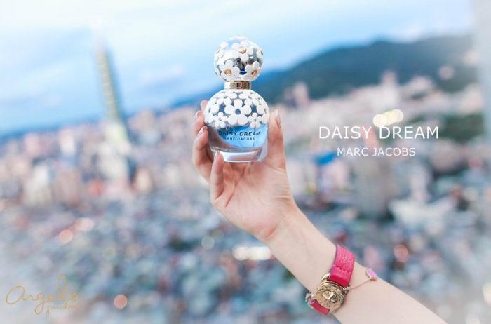  Marc Jacobs Daisy Dream雏菊之梦淡香水 93.8加元（3.4盎司），原价 124加元，包邮