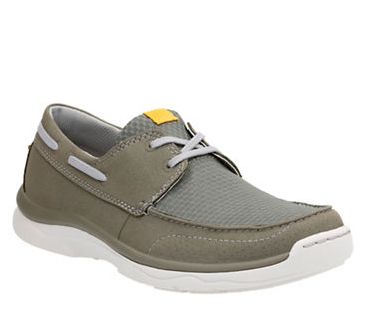  CLARKS Cloud男款船鞋 52加元，原价 130加元