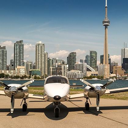  好价！Fly GTA Airlines 多伦多市区/大瀑布 观光小飞机100公里双人游+香槟3.3折 116.25加元！