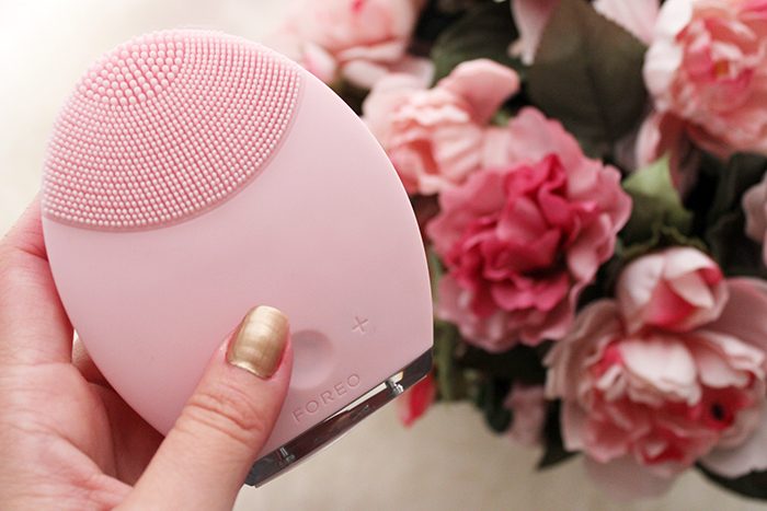  FOREO LUNA 粉色露娜洗脸刷 149.25加元（3色），原价 199加元，迷你款 89.25加元，FOREO Luna 2款 171.25加元