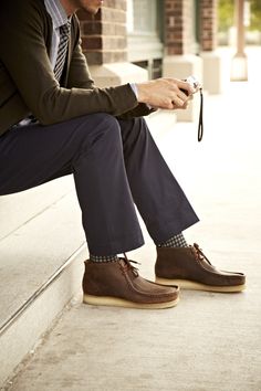  CLARKS ORIGINALS 男士经典真皮袋鼠鞋 112.5加元，原价 250加元，包邮