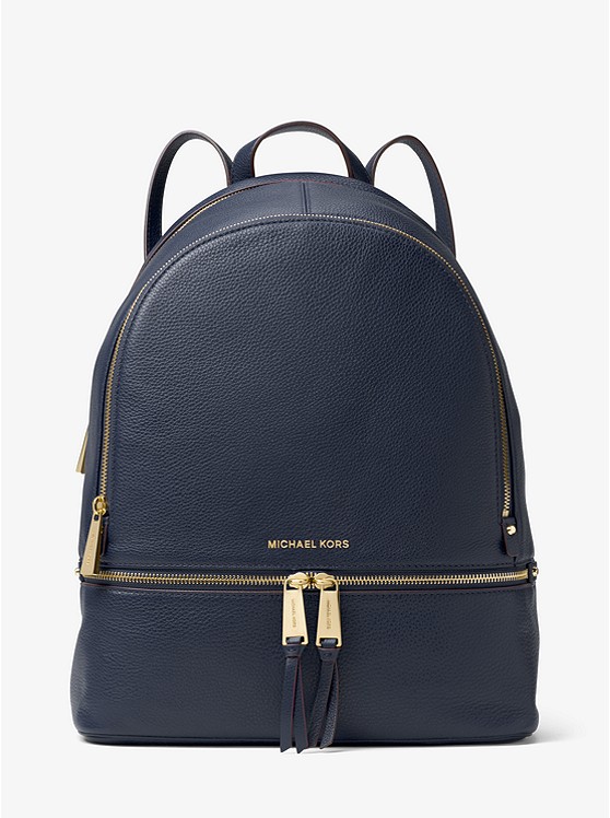  Michael Kors Rhea 大号时尚双肩包 298.5加元（2色），原价 398加元，包邮