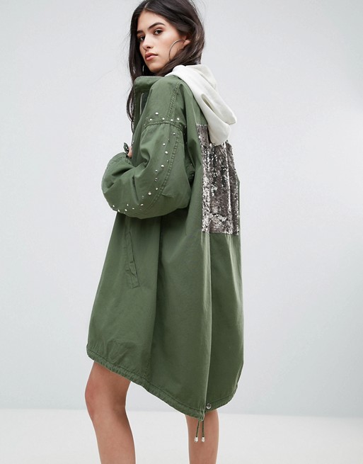  MISSGUIDED 军绿色 Oversized 外套 34.5加元，原价 115加元