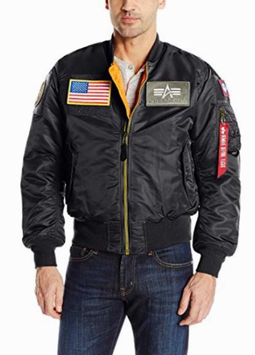  荷尔蒙爆棚的军事风格！Alpha Industries 男士 Ma-1轰炸机夹克 150.15加元（2色），原价 214.5加元，包邮