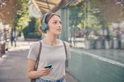  历史最低价！SONY 索尼 WH-H800 头戴式无线耳机 92.69-108加元（2色），原价 299.94加元，包邮