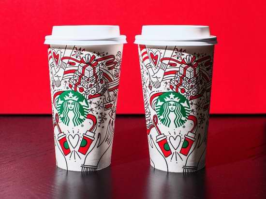  Starbucks 星巴克 本周四起，假日饮品买一送一！