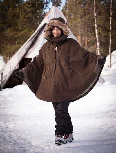  历史新低！Fjallraven 瑞典北极狐 Luhkka 女式抗风防水保暖斗篷外套（S码）4.9折 196.79加元包邮！
