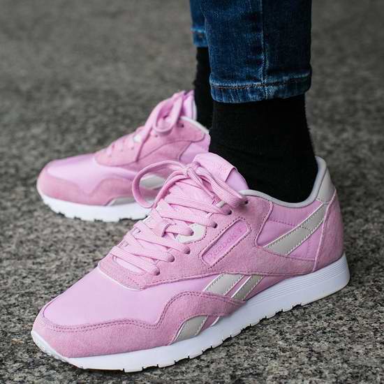  Reebok x FACE Stockholm 女生专属系列 彩色麂皮运动鞋 34.47-47.99加元包邮！两色可选！