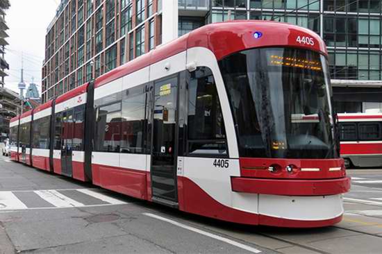  安省政府送福利！今日多伦多 TTC 公交系统（地铁、公交车、电车）全部免费！