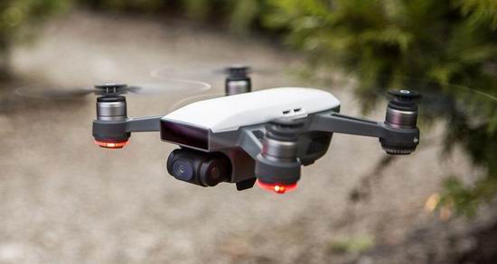  历史新低！DJI 大疆 CP.PT.000899 Spark 航拍无人机+遥控器套装5.3折 499加元包邮！3色可选！白色又上货了！