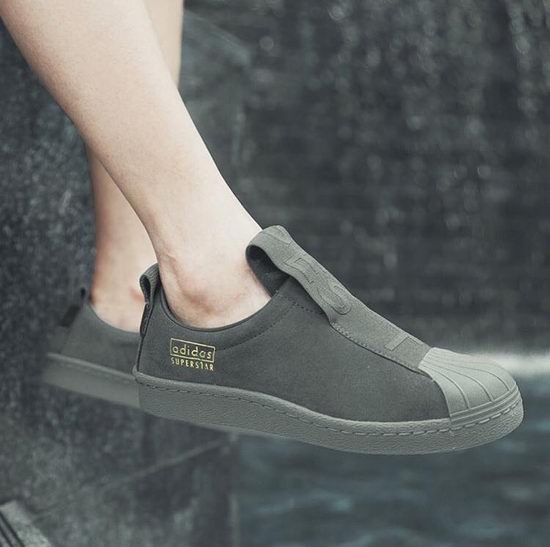  Adidas Originals Superstar BW 一脚蹬贝壳鞋  49.95加元（2色），原价 90加元，包邮
