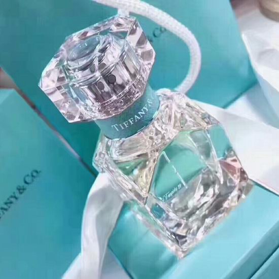  最佳礼物！Tiffany 令女生尖叫的钻石切割香水 满100加元立减20加元！