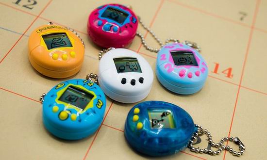  Tamagotchi 电子宠物 20周年 复刻版 19.95加元包邮！两色可选！