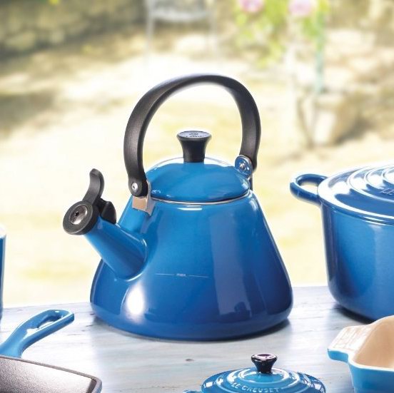  Le Creuset 蓝色 珐琅铸钢茶壶/鸣响烧水壶4.2折 68加元！3款可选！