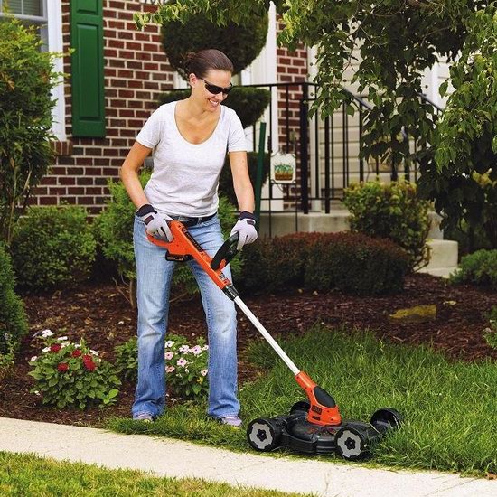  BLACK + DECKER MTC220 12英寸 三合一 无绳割草机/修边机+2锂电池7.9折 156.75加元包邮！