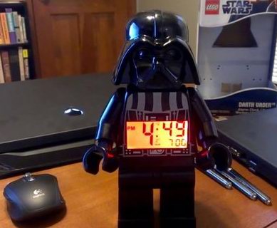  LEGO 乐高 Star Wars 星球大战黑武士闹钟 23.96加元，原价 33.95加元