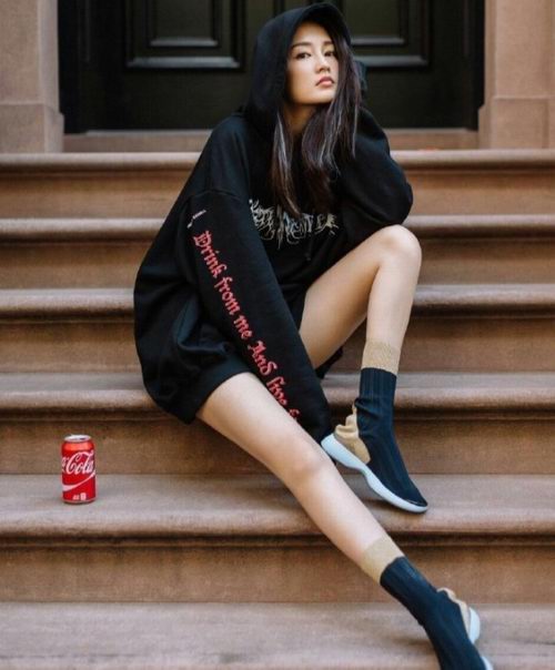  Vetements 潮款卫衣、潮鞋 4折起+额外7折+包邮无关税！