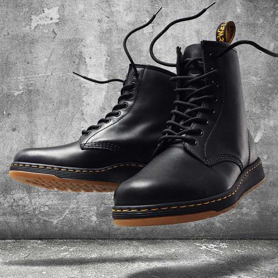  Dr. Martens Newton 男士经典英伦风马丁靴6折 100.13加元包邮！两色可选！