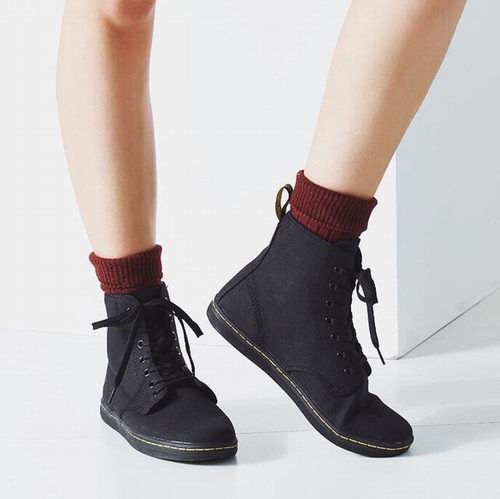  Dr. Martens Shoreditch 帆布短靴 68.03加元，原价 98.7加元，包邮