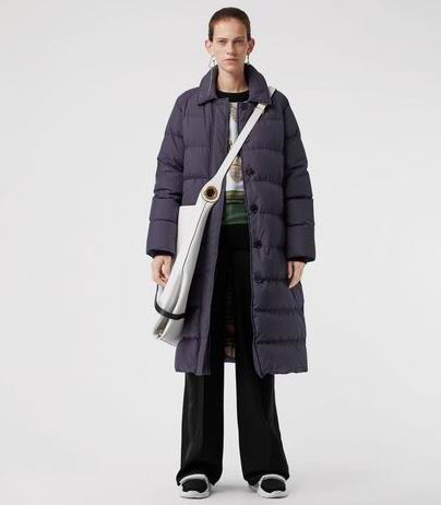 Burberry 巴宝莉 Belted 长款鹅绒服 1080加元，原价 1780加元，包邮